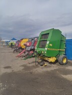 - John Deere 590 /